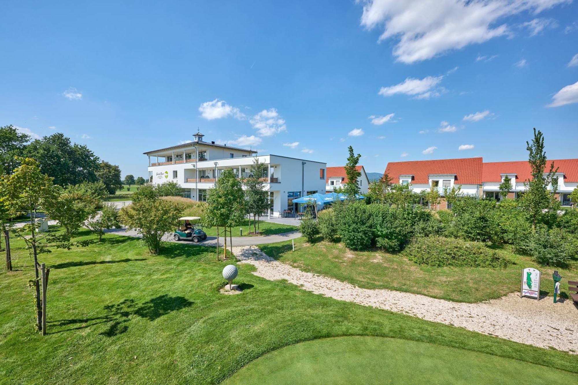 Bachhof Resort Hotel Kirchroth Exterior photo
